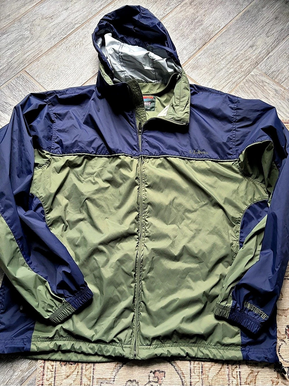 L.L.Bean Windstopper Hooded Jacket Color Block large packable